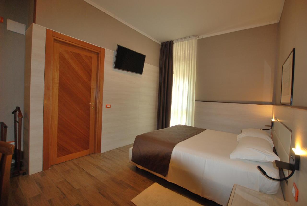 Hotel Lenotel Exteriér fotografie