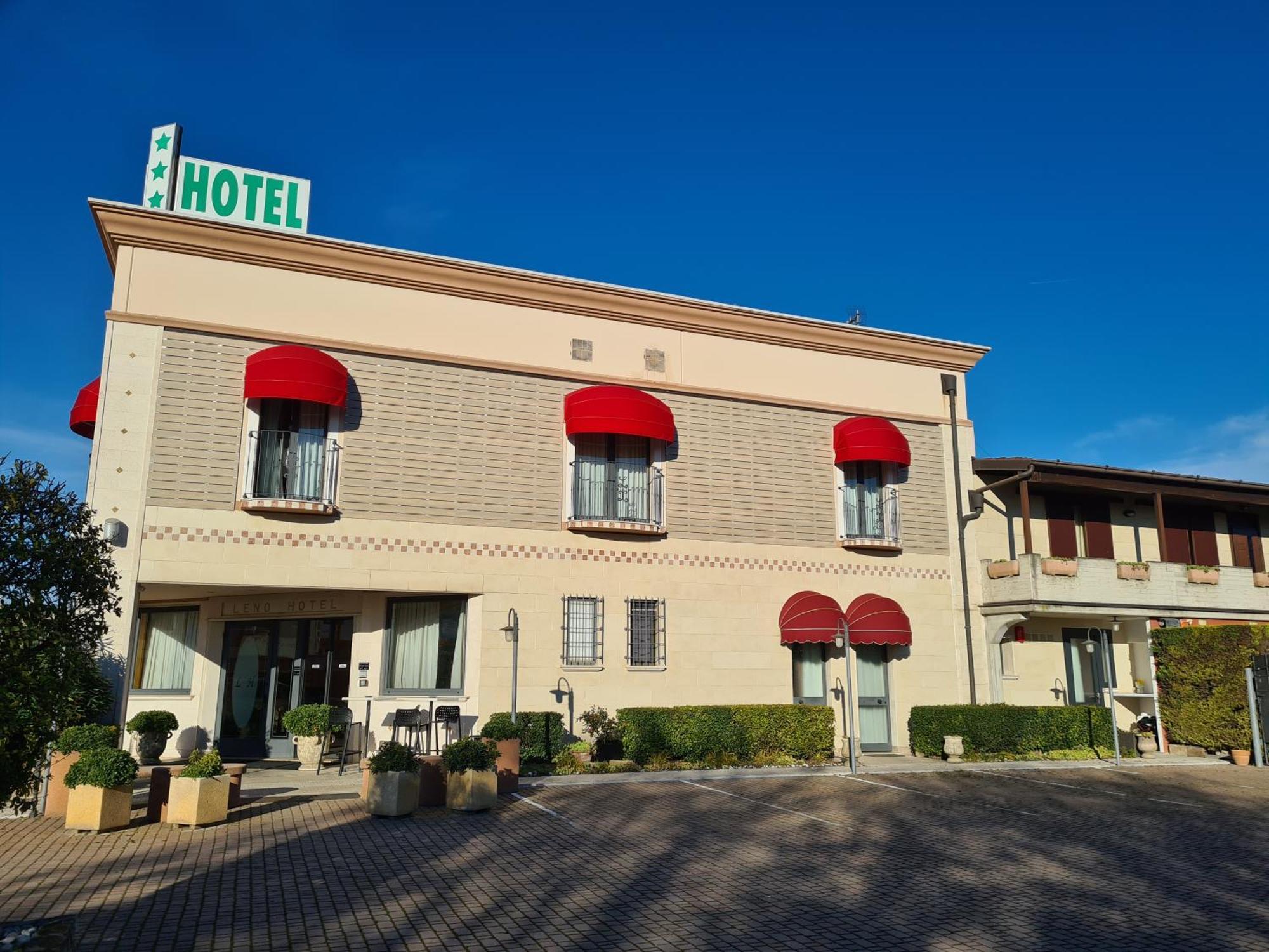 Hotel Lenotel Exteriér fotografie